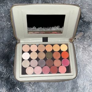 Salt New York palette with an assortment of matte eyeshadows - Sydney Grace, ABH